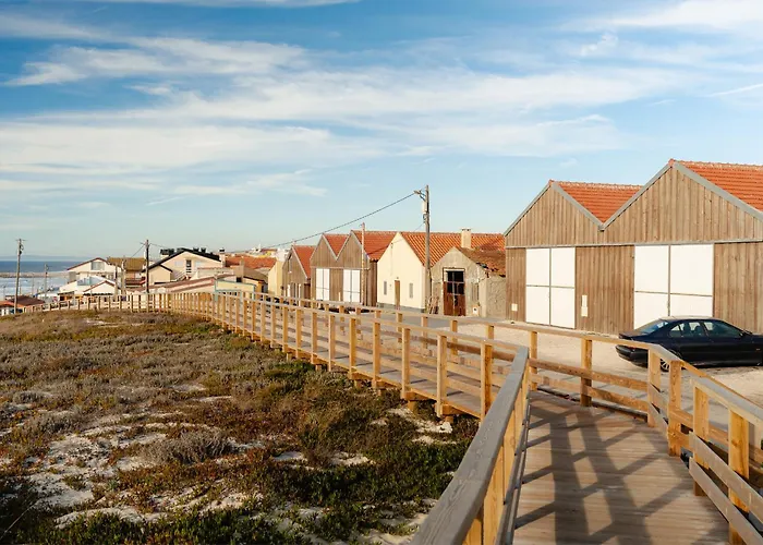 Shellter By The Sea Vieira de Leiria